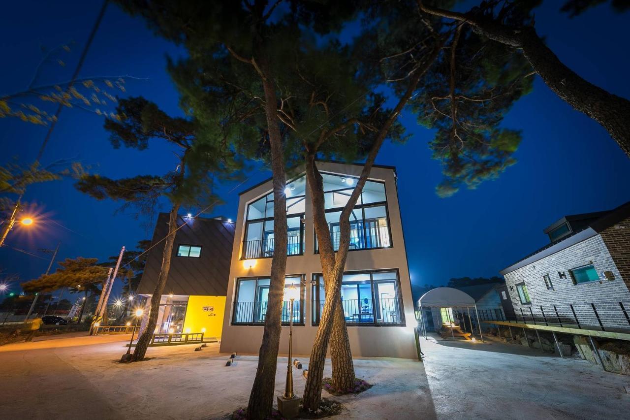 Gangneung Haesolnaeeum Pension 外观 照片